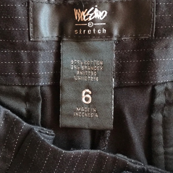 Pinstriped dress shorts - Picture 4 of 6